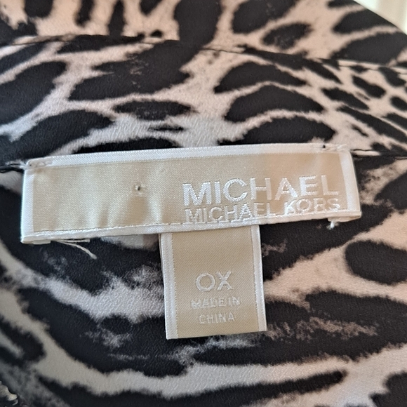 MICHAEL Michael Kors Size 0X B/W Cheetah Print Top with Drawstring Waist - Picture 9 of 12